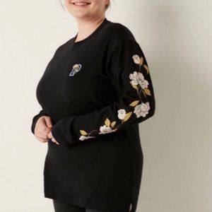 Victoria's Secret PINK Campus floral tee